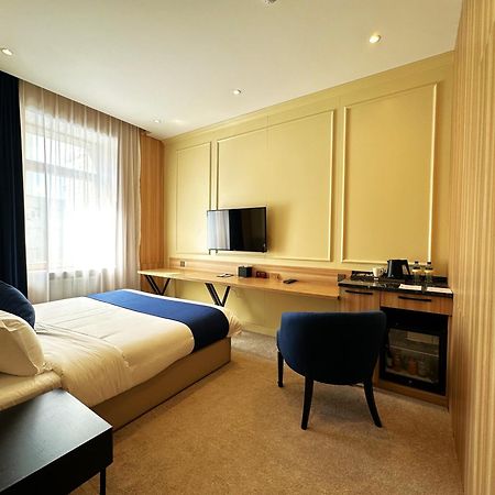 Ulaanbaatar Hotel Экстерьер фото
