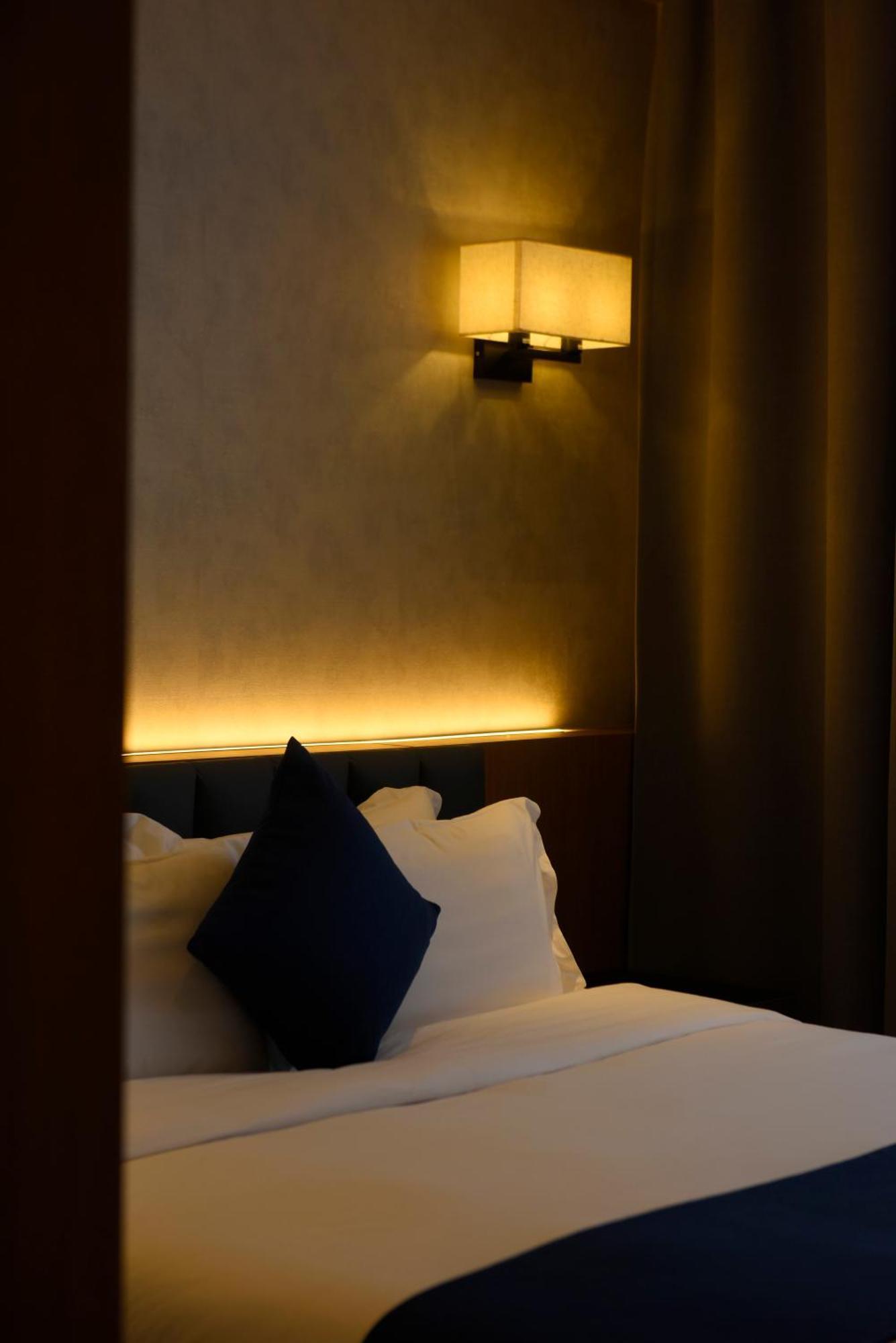Ulaanbaatar Hotel Экстерьер фото