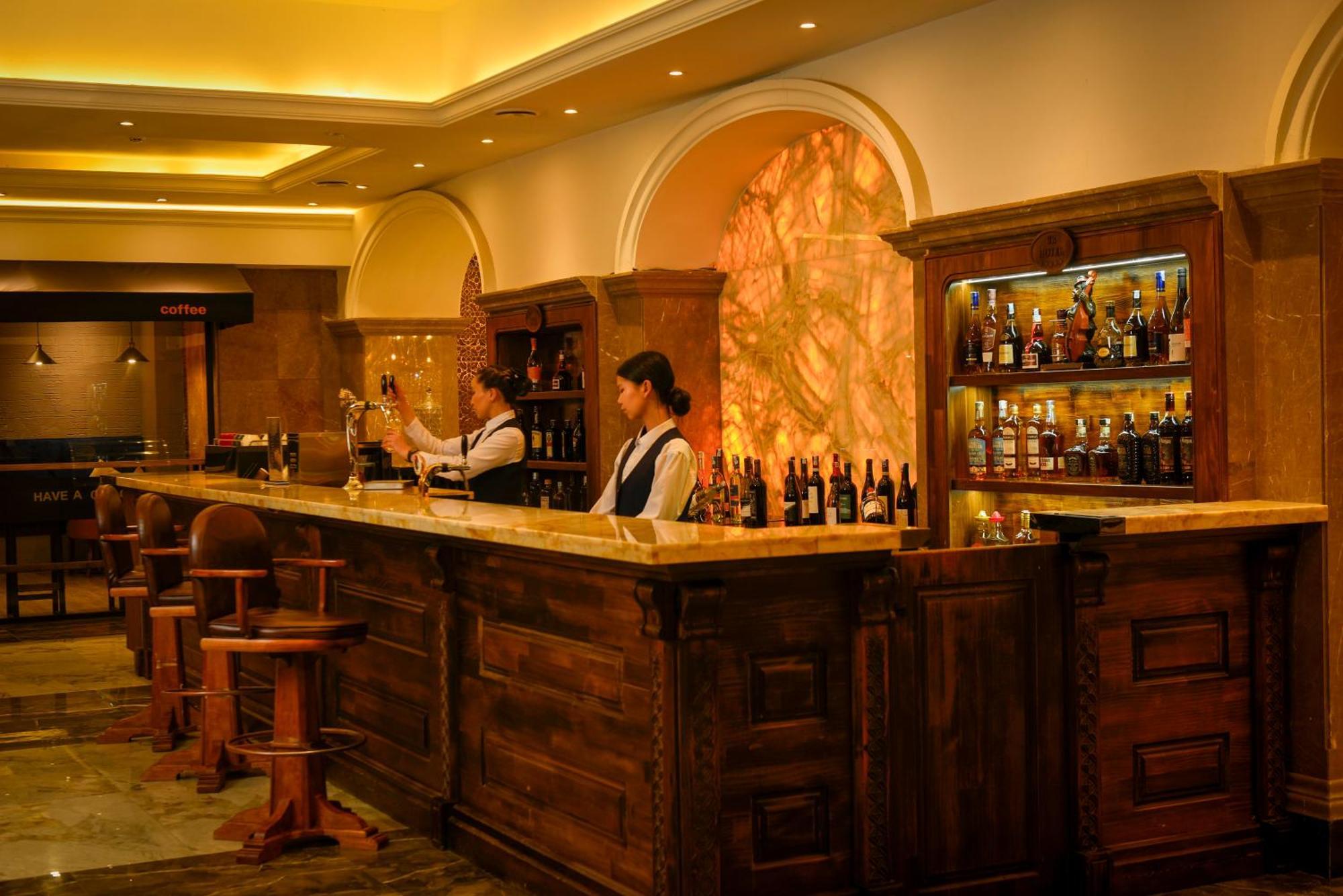 Ulaanbaatar Hotel Экстерьер фото